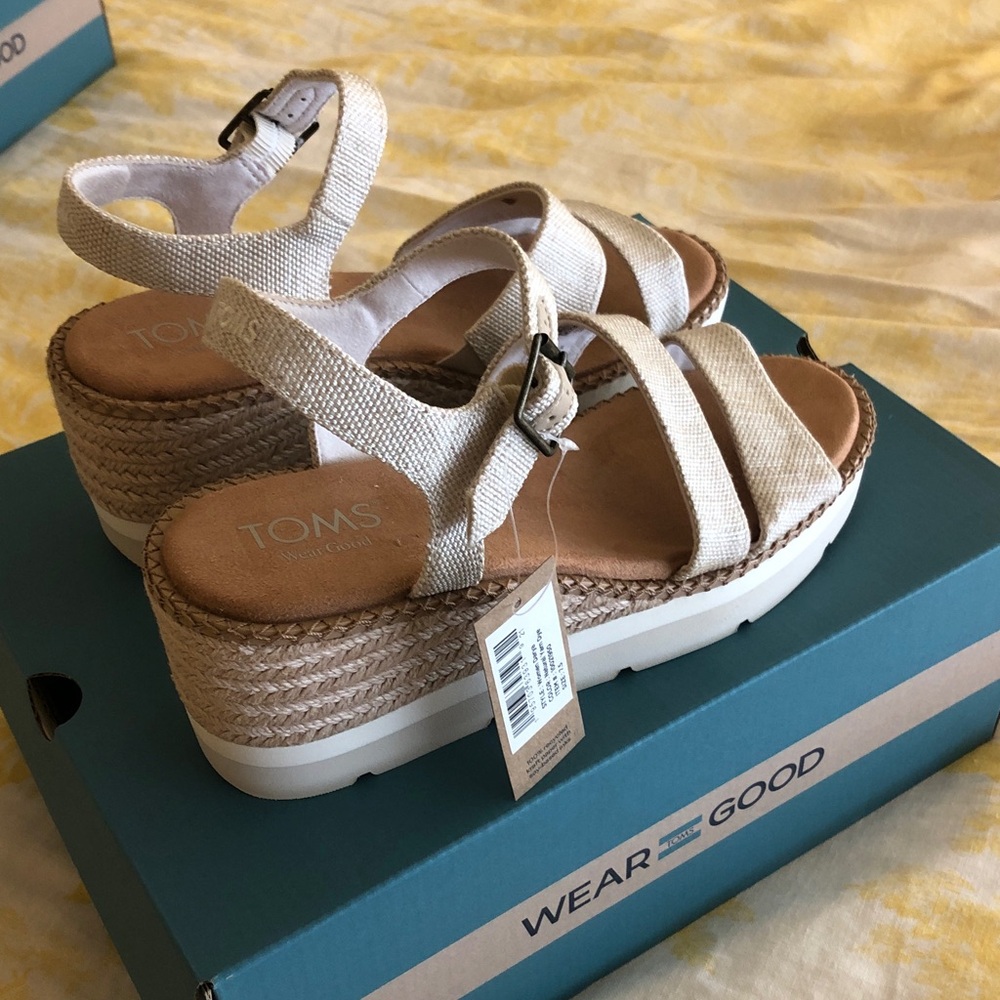 TOMS Women's Tan Platform Sandals